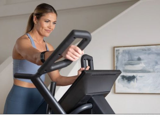 Promo Step Climber Nordictrack cod. NTEL10825-INT - con app Ifit integrata - 22 livelli di resistenza digitale - compreso 1 anno di abbonamento IFIT