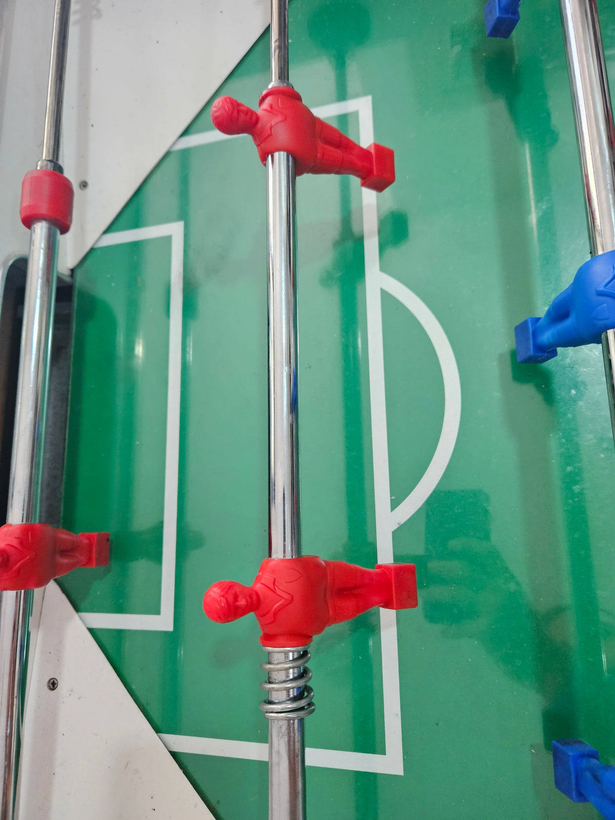 Aste rientrante 2 omini rossi - piede quadro completa di astina interna