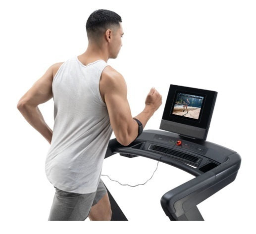 Promo COMMERCIAL 1250 con App Ifit integrata - TAPIS ROULANT NORDICTRACK piano corsa 152 x 55 cm - peso max utente 182 kg COD. NTL14125-INT compreso 1 anno di abbonamento Ifit