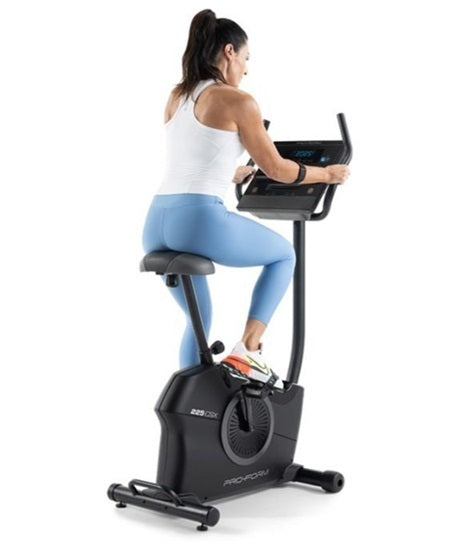 Promo Cyclette Proform 225 CSX NEW 2025 peso volano 7 kg - peso max utente 125 kg cod. PFEX32925-INT - compatibile con Ifit