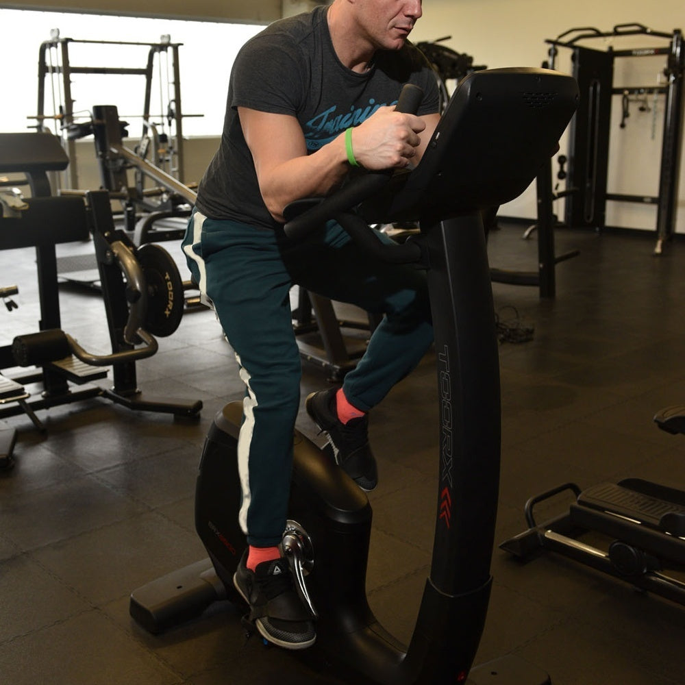 Brx-9500 TFT Cyclette Professionale Ergometro Ad Accesso Facilitato Toorx - Peso Max Utente 180 Kg Fitness Gym Bike Bici da Camera cod. BRX-9500