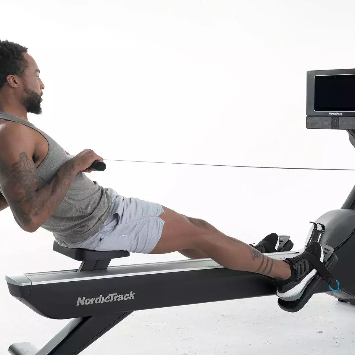 Promo Vogatore RW 700 resistenza magnetica Nordictrack cod.NTRW15123 - con App Ifit Integrata - peso max utente 115 kg compreso 1 anno di abbonamento Ifit