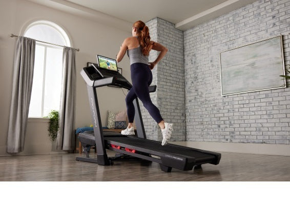 Promo PRO 9000 NEW 2025 - TAPIS ROULANT Proform piano corsa 152 x 51 cm - peso max utente 158 kg cod. PFTL16925-INT