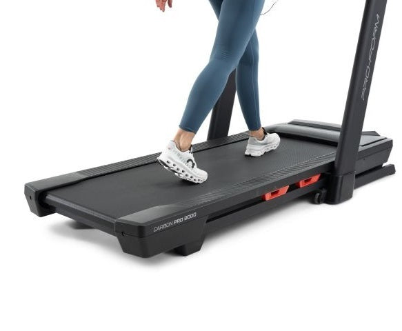 Promo PRO 9000 NEW 2025 - TAPIS ROULANT Proform piano corsa 152 x 51 cm - peso max utente 158 kg cod. PFTL16925-INT