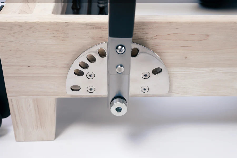 Reformer in legno di quercia naturale pieghevole PTX 3000 Green Tea - Linea Lifeness di Toorx - Cod. PTX-3000G