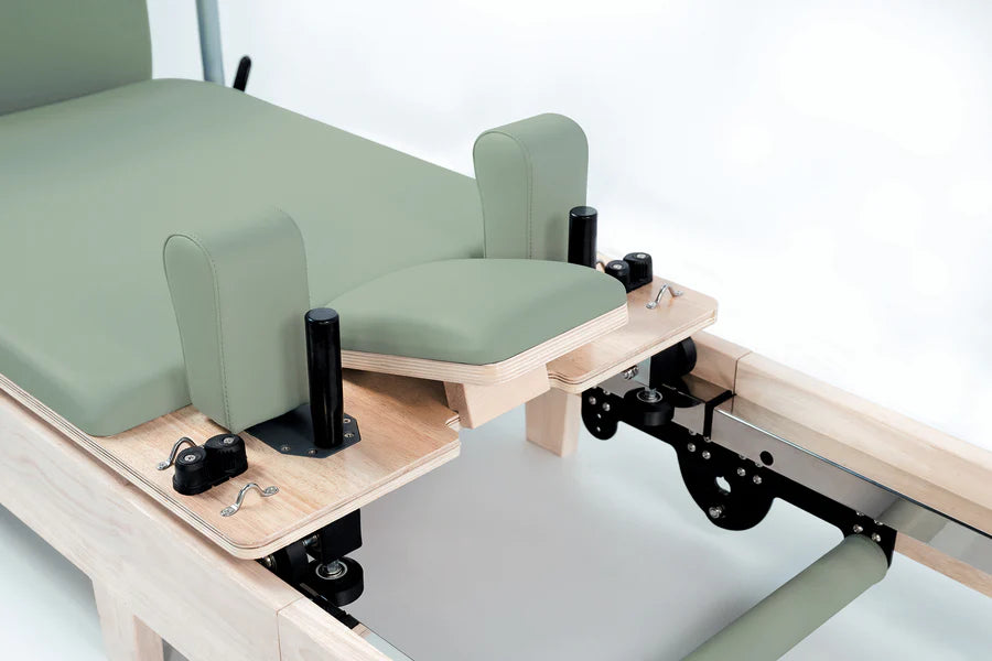 Reformer in legno di quercia naturale pieghevole PTX 3000 Green Tea - Linea Lifeness di Toorx - Cod. PTX-3000G