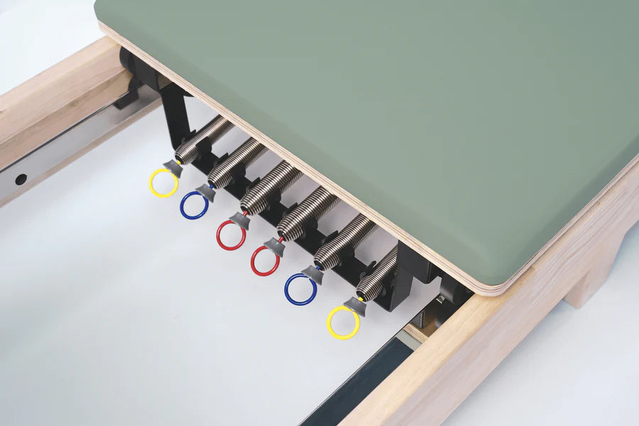 Reformer in legno di quercia naturale PTX 5000 Green tea- linea Lifeness di Toorx- Cod. PTX-5000