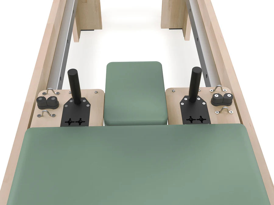 Cadillac Reformer in legno di quercia naturale PTX 6000 Green tea- linea Lifeness di Toorx- Cod. PTX-6000
