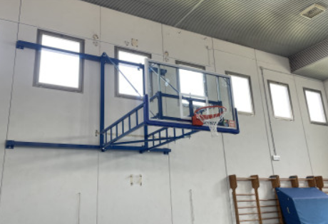 Ab1306 Impianto Basket Girevole a Parete Sbalzo 320 cm. con Tabelloni in Cristallo + Canestri Reclinabili Certificato F.I.B.A. Omologato Tuv (1 Coppia)