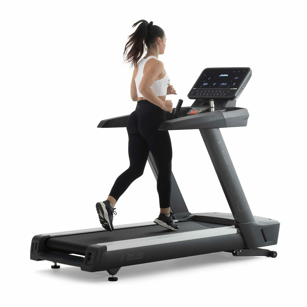 T83 Tapis Roulant - nastro da 2,5 mm è prelubrificato - 36 programmi preimpostati, 3 programmi per il controllo guidato della frequenza cardiaca - Prodotto Professionale linea Cardio DIAMOND - Cod.T83