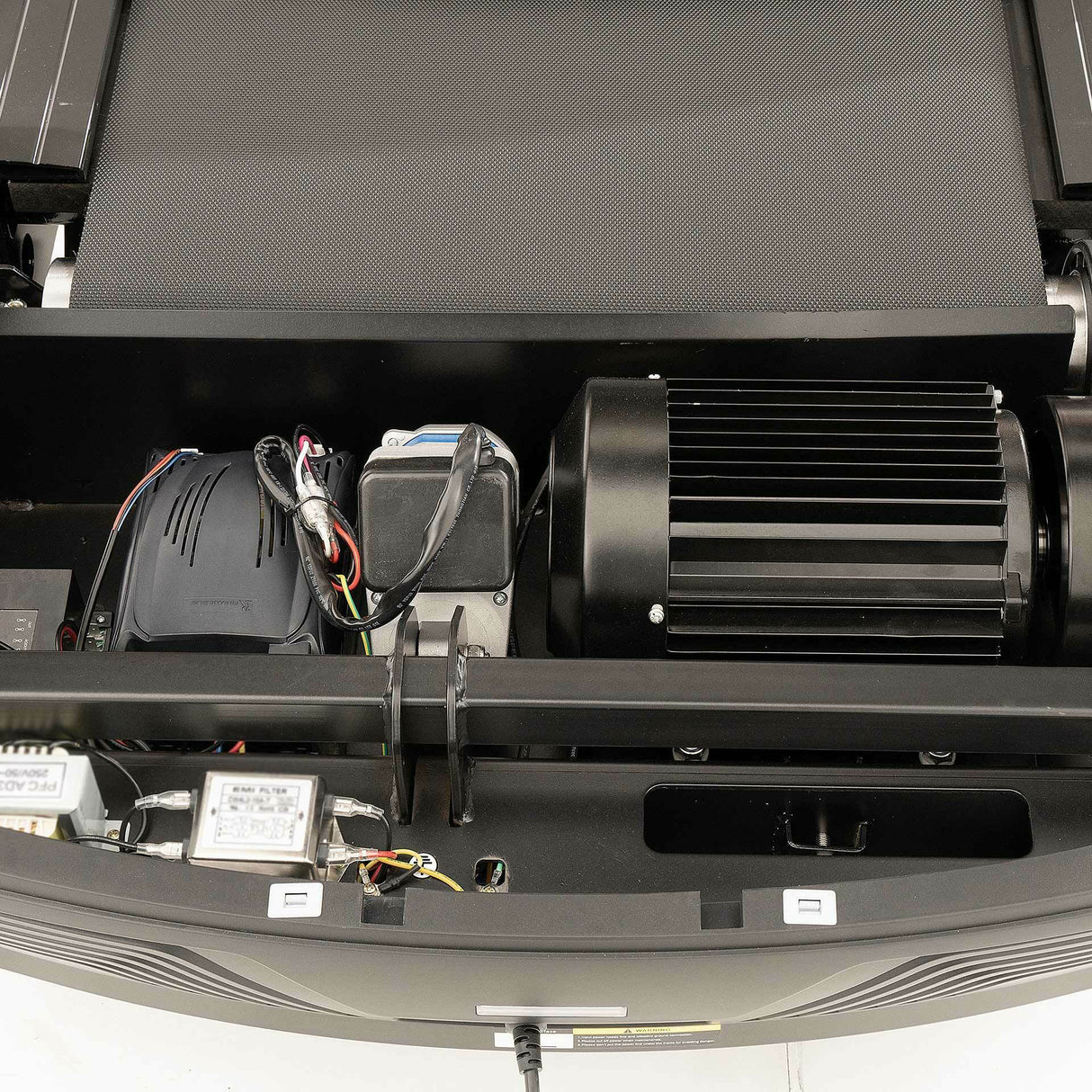 T-95 Tapis Roulant Dimensioni della pedana: 58 x 156 cm- Elettrica fino al 21% di pendenza - Prodotto Professionale linea Cardio DIAMOND - Cod.T95