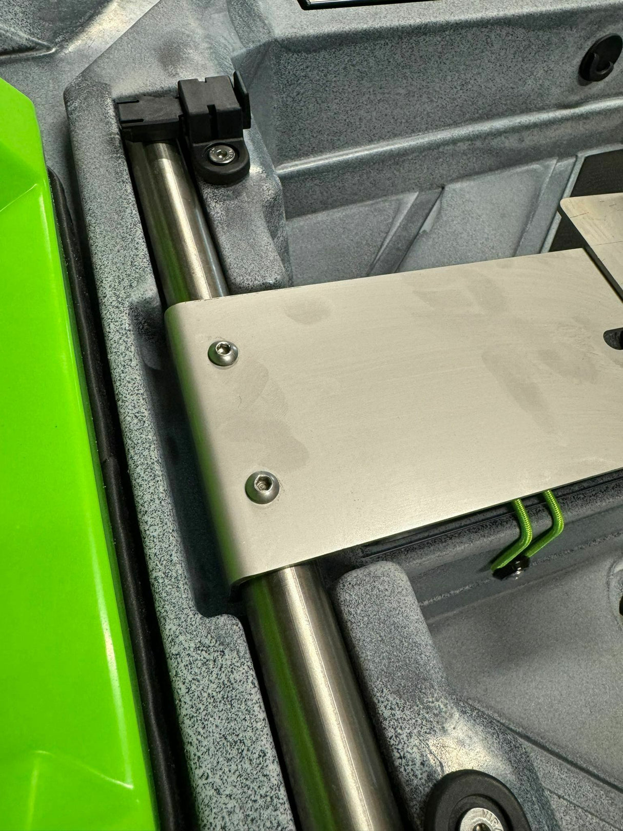 Supporto Motore Inox Centrale versione 2.0 interamente inox adatto a Triken 380, 330 , 405