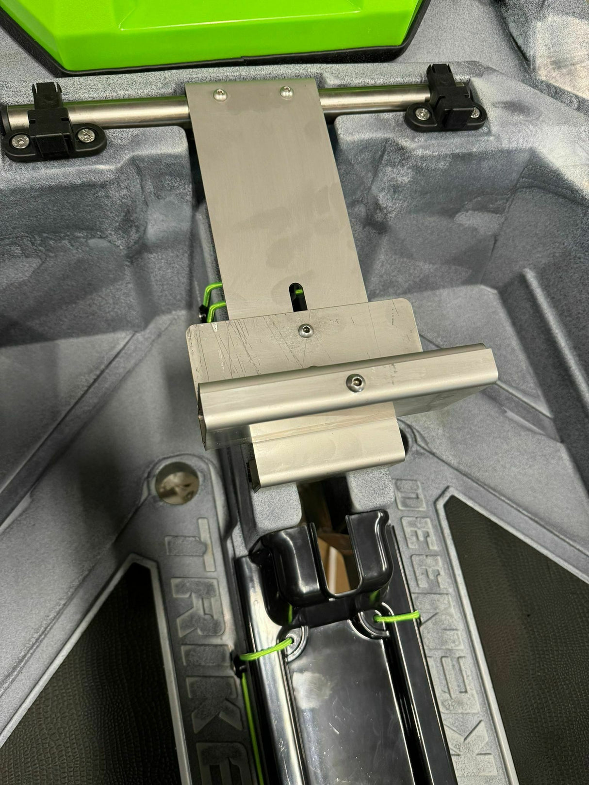 Supporto Motore Inox Centrale versione 2.0 interamente inox adatto a Triken 380, 330 , 405