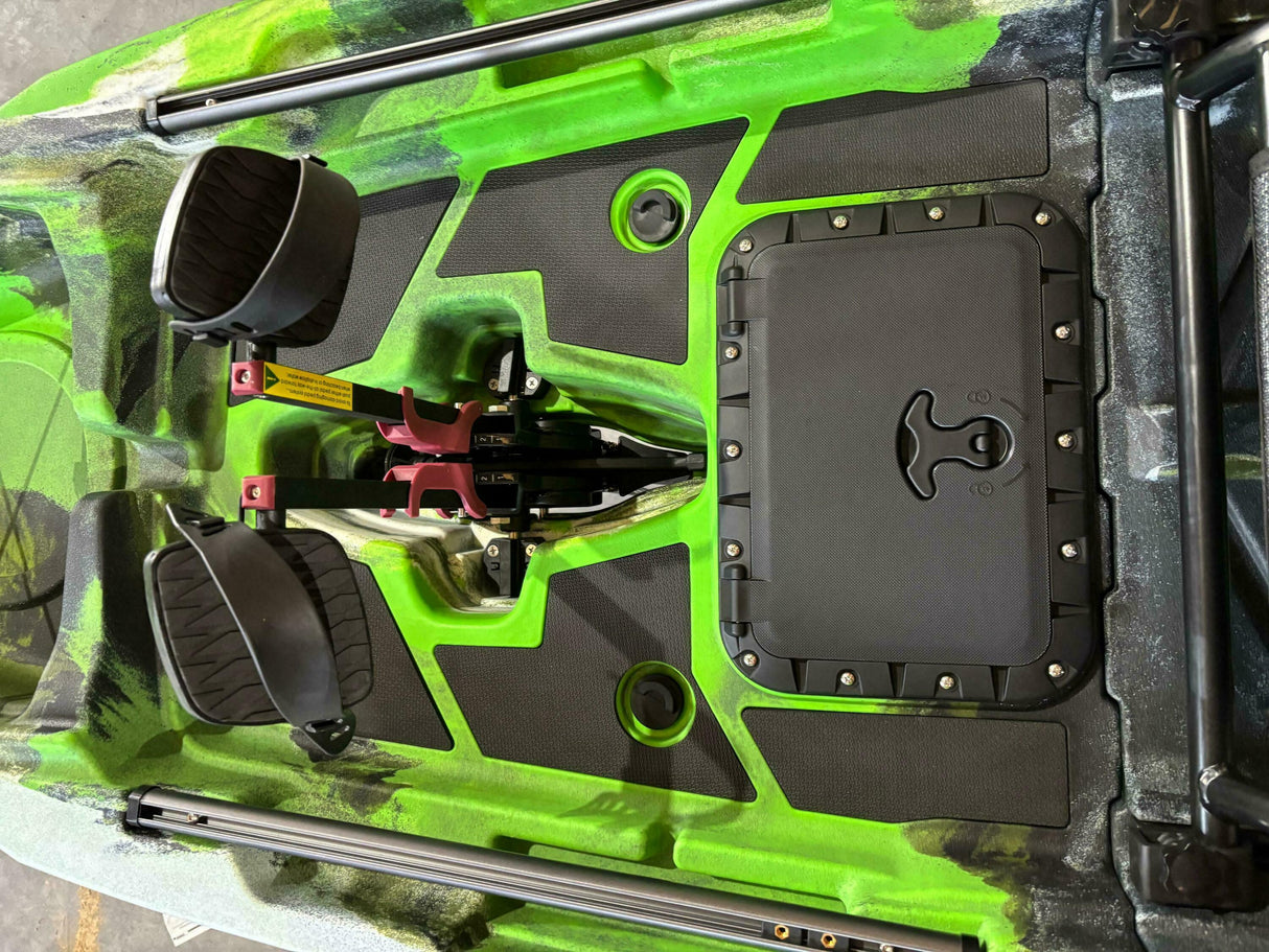 Big Mama S500 fishing con 5 portacanne, modello divisibile, pedali, sedile e timone