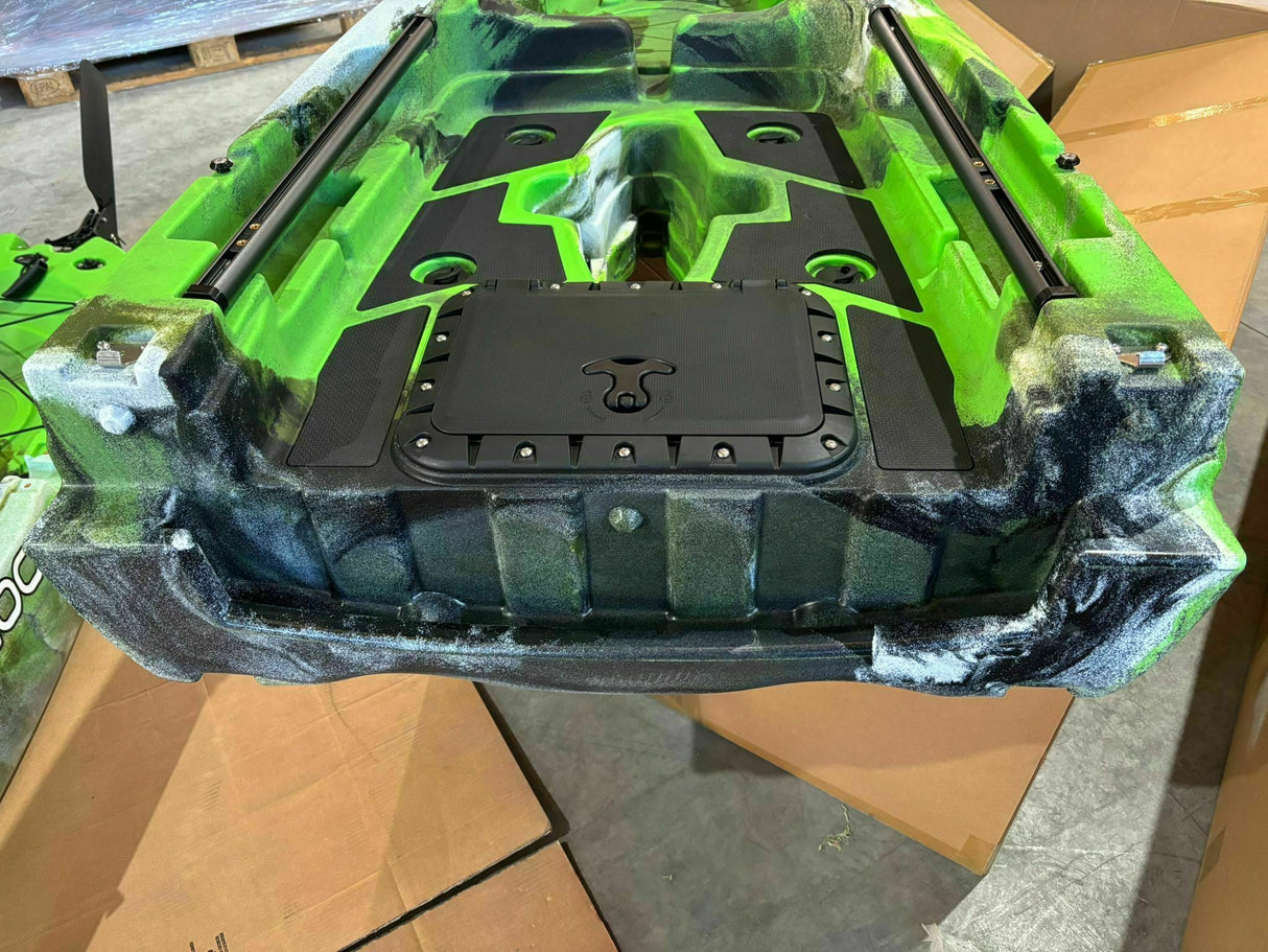 Big Mama S500 fishing con 5 portacanne, modello divisibile, pedali, sedile e timone