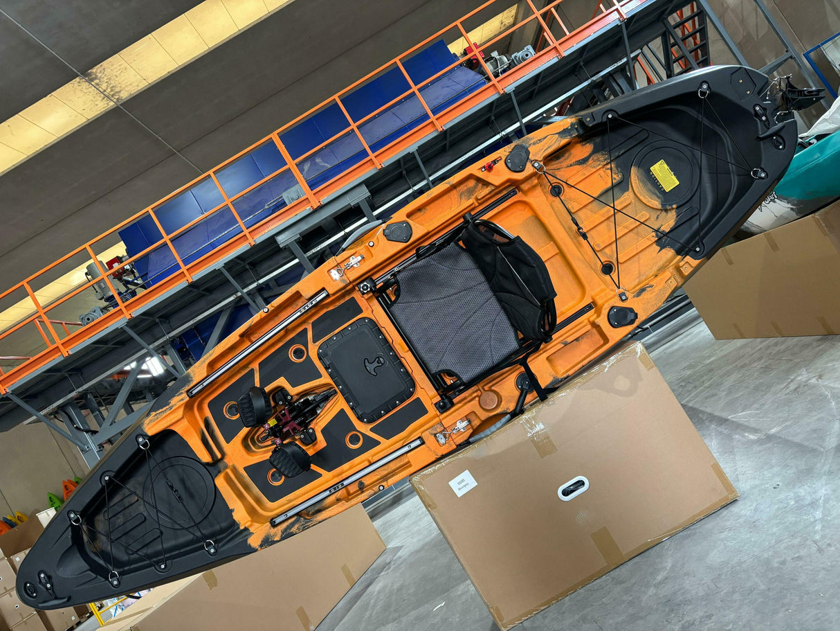 Big Mama S500 fishing con 5 portacanne, modello divisibile, pedali, sedile e timone