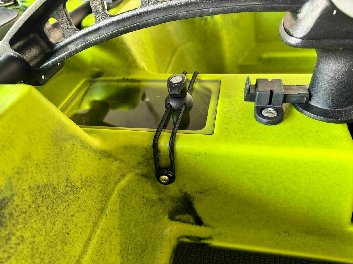 Triken 330 live S Bigmama Kayak con Motore di prua Haswing Cayman 55lb con GPS + Pedali divisibile, con ruote e vasca del vivo
