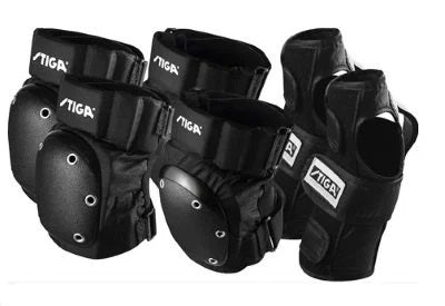 Set di protezioni imbottite SENIOR colore nero ginocchia, gomiti, polsi per Skateboard e Monopattino Stiga