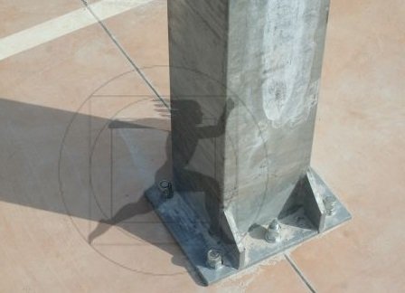 Ab1308/m Mezzo Impianto Basket Monotubo Sez 15 X 15 Cm. Con Piastra Per Fissaggio cod. Ab1308/m CERTIFICATO A NORMA UNI EN 1270