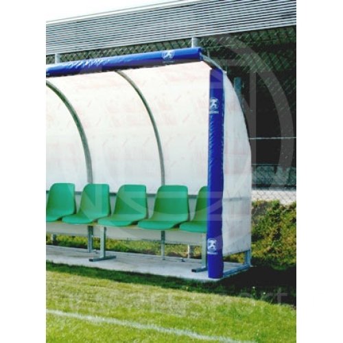 F746/4 Protezione Imbottita Per Panchina Allenatori In Poliuretano Stampato E Sagomato Al Metro Lineare