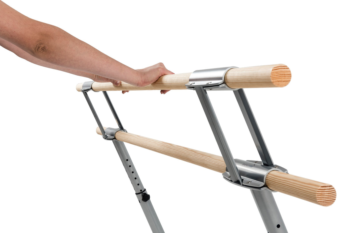 Sbarra Danza Mod.royale Altezza Regolabile 10 Posizioni - Base In Ghisa Con Ruote - 2 Sbarre In Legno Da 2 Metri Cod.30592422 Dinamica Ballet