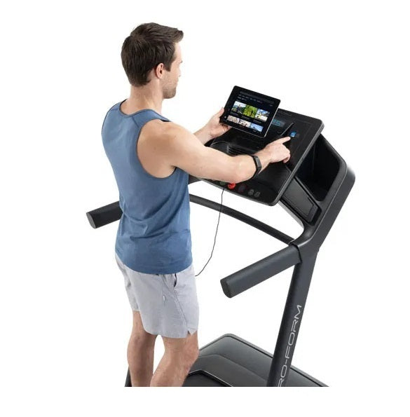 Promo CARBON TLS new 2025 - TAPIS ROULANT Proform cod. PFTL79925-INT - velocità 16 km/h - peso max utente 136 kg - compatibile con App Ifit