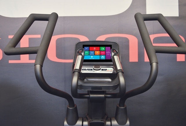 Ellittica Volano Anteriore ERX 9500 TFT Linea Toorx Peso massimo utilizzatore 180 Kg