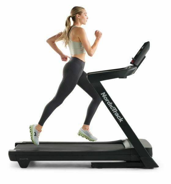 Promo EXP7i con App Ifit integrata - TAPIS ROULANT NORDICTRACK piano corsa 140 x 51 cm - peso max utente 135 kg COD.NTL10423-INT- Schermo touchscreen inclinabile da 7"