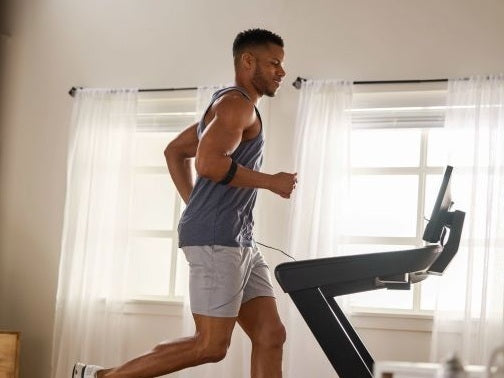 promo Tapis Roulant NordicTrack T Series 7 - velocità 16 km/h - peso max utente 136 kg -piano corsa 140 x 51 cm cod.NTL10225-INT NEW 2025