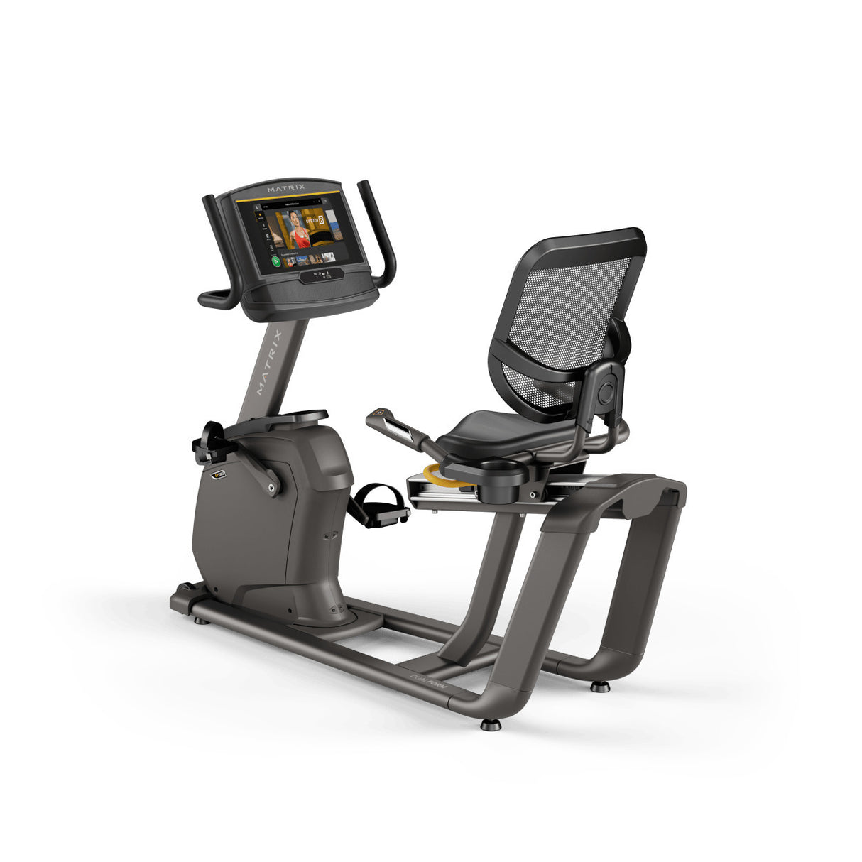 RECUMBENT BIKE R30 CON CONSOLE XER, professionale, con accesso facilitato, stabile e versatile. La nostra bike R30 include le esclusive tecnologie Dual Form Frame e Comfort Arc Seat. Linea Matrix.