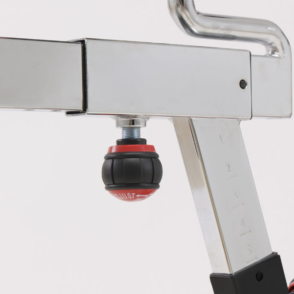 Gym Bike SRX-50 S Linea Toorx Trasmissione; a catena Massa volanica; peso 20 kg Peso max utente; 125 kg bike da spinning