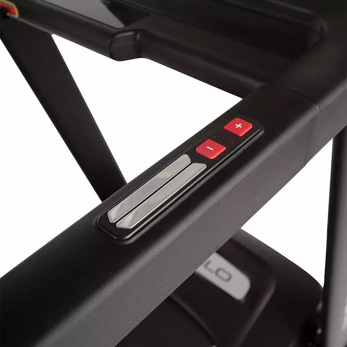 Tapis Roulant Technum V Tecno 5.0 Treadmill Linea FINNLO by Hammer Velocità di allenamento fino a 20 km/h Utente 150 Kg. Piano Corsa 150 x 51 cm Inclinazione Elettrica cod. 3501 Tappeto Elettrico Palestra Richiudibile Salvaspazio