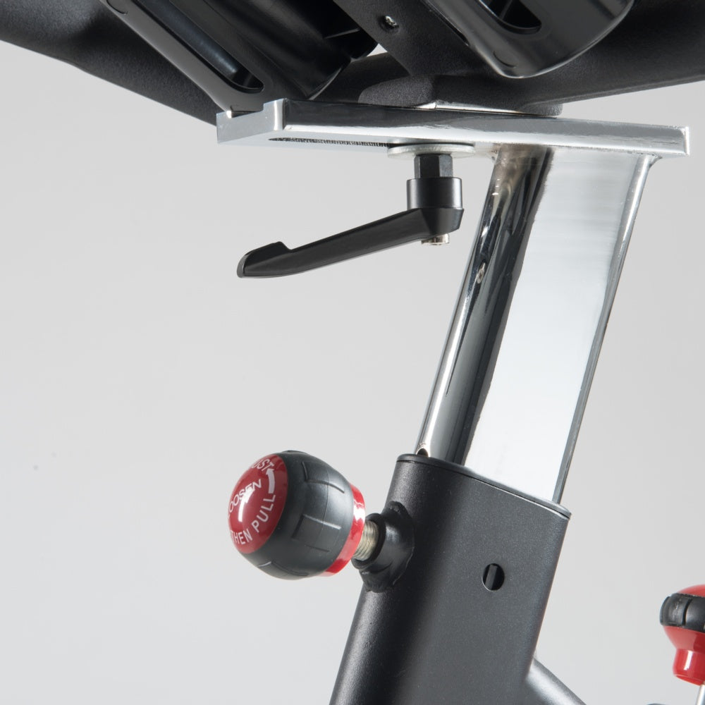 Gym Bike SRX-75 con Ricevitore Wireless Linea Toorx Trasmissione a cinghia Massa volanica peso 22 kg Peso massimo utilizzatore; 130 kg bike da spinning