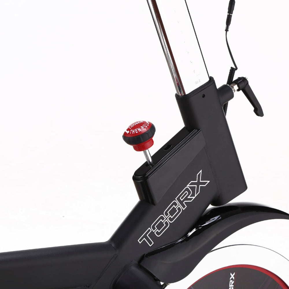Gym Bike SRX-80 EVO Ricevitore Wireless e Fascia Cardio Inclusa Linea Toorx Trasmissione a cinghia Volano 24 kg Peso max utente 140 kg bike da spinning