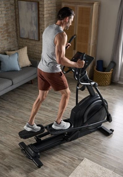 Carbon El Ellittica Proform 2025 - volano anteriore - peso max utente 125 kg - compatibile con app IFIT cod.PFEL55925-INT