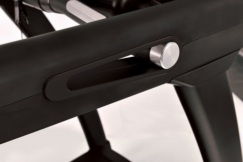 MIRAGE S40 HRC TOORX TAPIS ROULANT con fascia cardio inclusa APP READY 3.0 compatibile con Zwift, Kinomap e I-console - Inclinazione Elettrica - Piano Corsa 148 x 51 cm - Velocità 22 km/h - Utente 130 kg - COD.MIRAGE-S40
