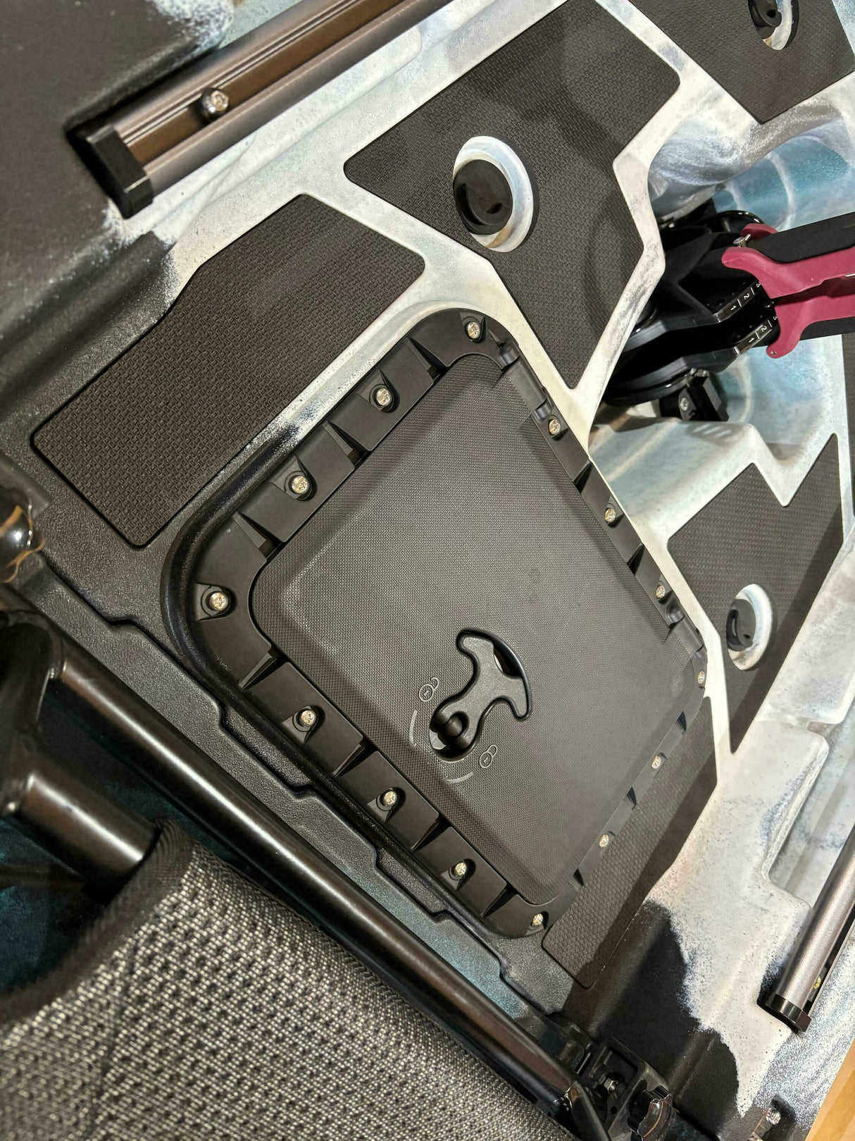 Kayak monoposto divisibile a pedali con pinne BIG MAMA START S500 componibile + motore Bixpy K1 Angler PRO Kit Outboard con batteria inclusa PP-768 Wh + Adattatore Low Profile Thruhull Pedal Drive