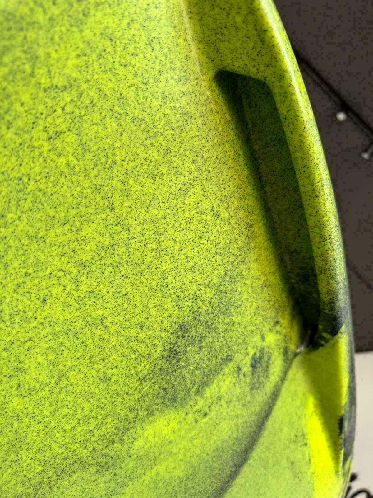 Kayak fishing a Pedali divisibile Big Mama Triken 330 Live S, con ruote e vasca del vivo - SCAFO GRIGIO NERO, gavone GIALLO