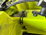 Kayak a Motore di prua Haswing Cayman 55lb con GPS + Pedali divisibile Big Mama Triken 330 live S, con ruote e vasca del vivo
