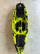Kayak a Motore di prua Haswing Cayman 55lb con GPS + Pedali divisibile Big Mama Triken 330 live S, con ruote e vasca del vivo
