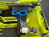 canoa monoposto divisibile a pedali con elica BIG MAMA KAYAK TRIKEN 330 LIVE S componibile + motore Bixpy K1 Angler PRO Kit Outboard con batteria inclusa PP-768 Wh + Adattatore centrale vano copripedali