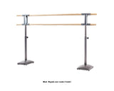 Sbarra Danza Mod.royale Altezza Regolabile 10 Posizioni - Base In Ghisa Con Ruote - 2 Sbarre In Legno Da 3 Metri Cod.30592421 Dinamica Ballet