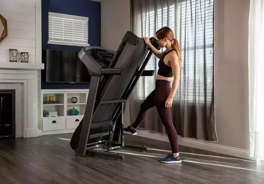 Promo T101 Tapis Roulant Horizon Inclinazione Elettrica - Piano Corsa 140 X 51 Cm - Peso Max Utente 124 Kg - Velocità 18 Km/h