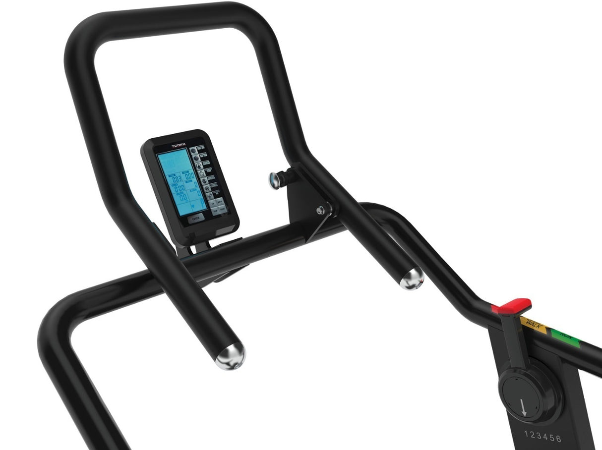 Race Cross Pro Tapis Roulant Con Piano Corsa Curvo con freno magnetico su 6 livelli - Peso Max Utente 180 Kg - Piano Corsa 162 X 45 Cm Toorx