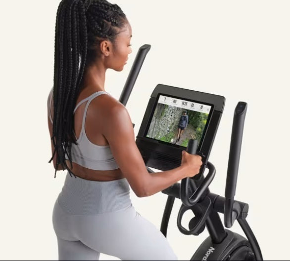 Promo NordicTrack Ellittica Elettromagnetica AirGlide LE - a volano anteriore - App Ifit integrata - cod.NTEL89824-INT