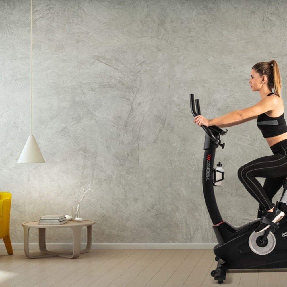 Bici da Camera Brx-300 Hrc Cyclette Elettromagnetica Toorx Linea Chrono Line Con Ricevitore Wireless Iconsole + App Compatibile Zwift - Volano 14 Kg - Peso Utente 150 Kg Gym Bike