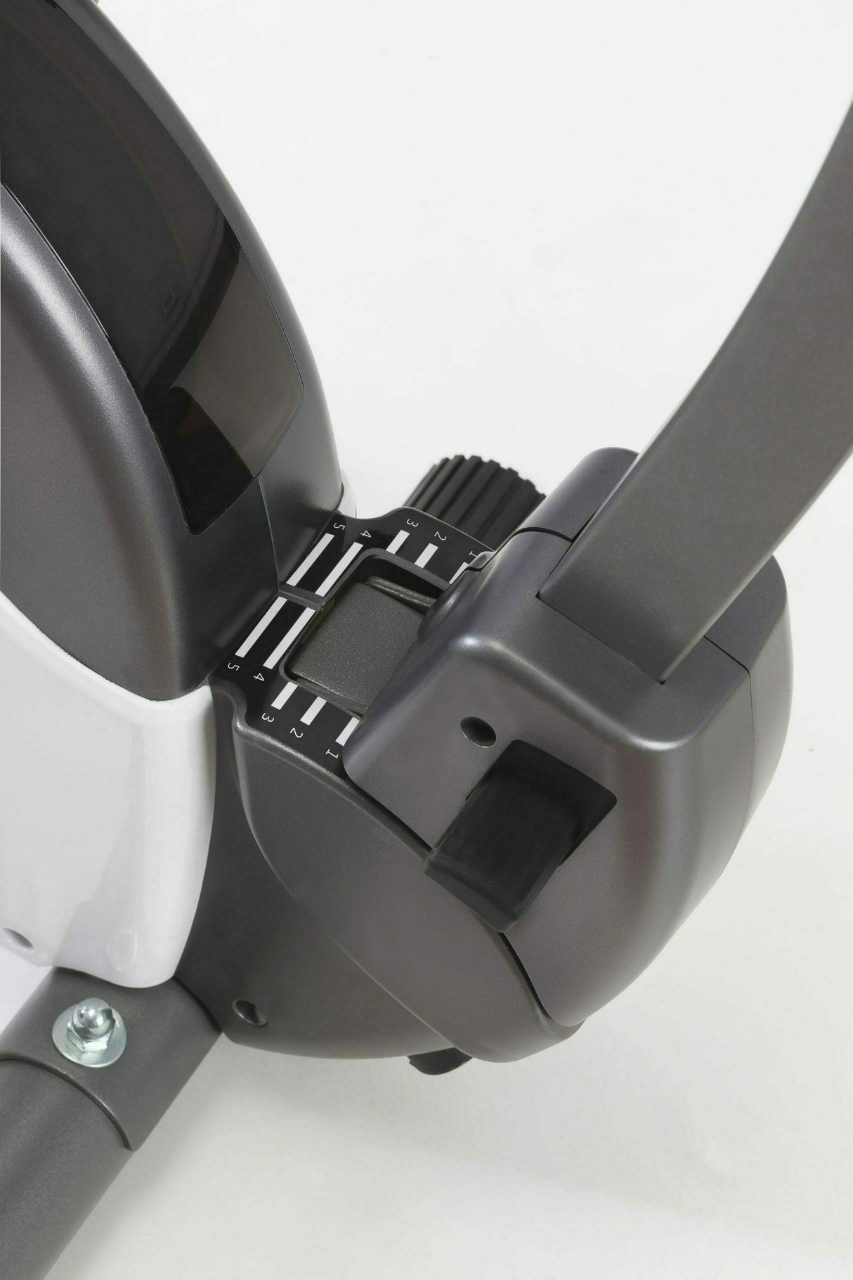 Bici da Camera Richiudibile Brx-compact Multifit Cyclette Salvaspazio Accesso Facilitato E Manubrio Regolabile In Altezza E Inclinazione Toorx Cod.brx-compact-mfit Gym Bike