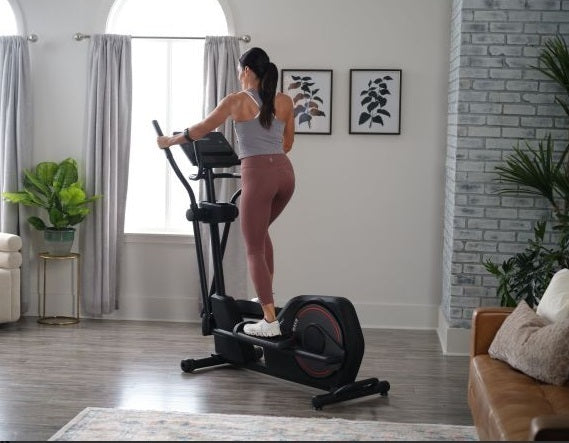 Promo Sport Elliptical Proform 2025 ellittica volano posteriore - peso max utente 113 kg - compatibile con app IFIT cod.PFEL54925-INT
